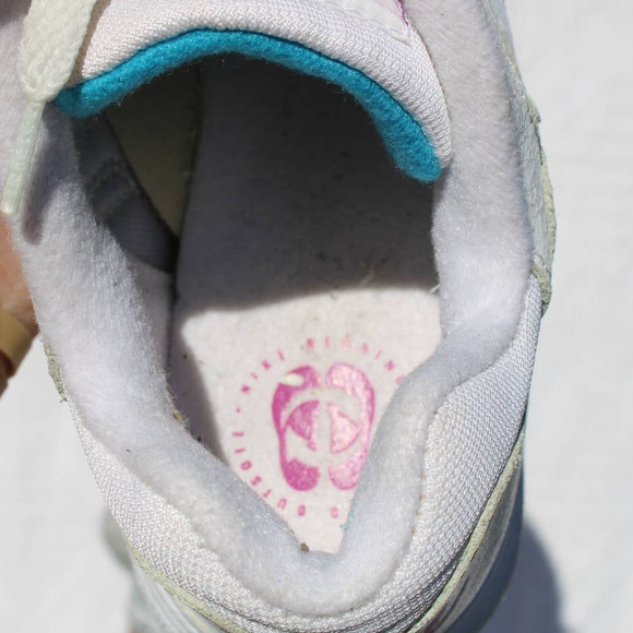 Vintage 1995 Nike Regrind Running shoe teal pink Size 8w - Picture 8 of 12